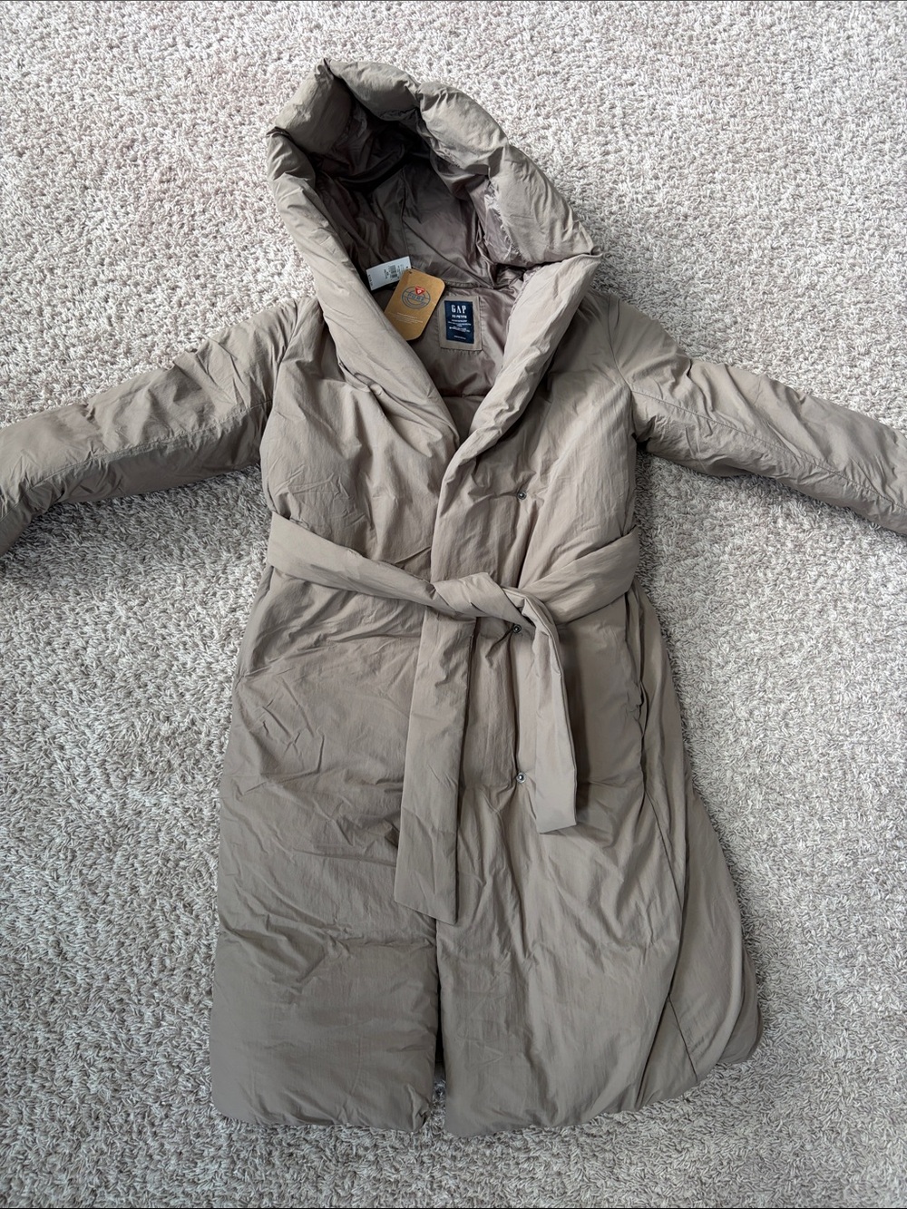 NEW! GAP Women's Hooded Belted Puffer Coat - Taupe